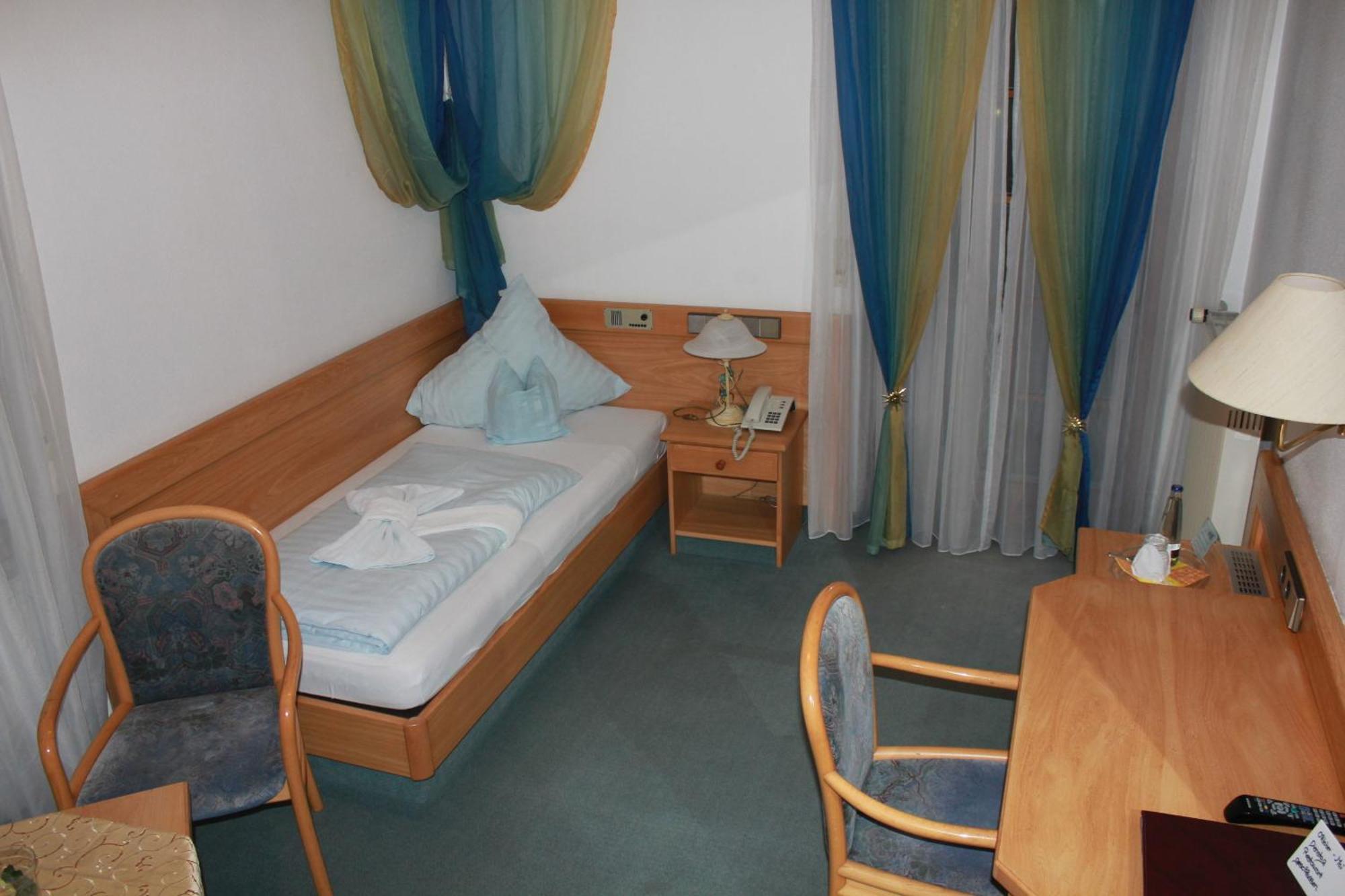 Landgasthaus & Hotel Kurfer Hof باد اندورف الغرفة الصورة
