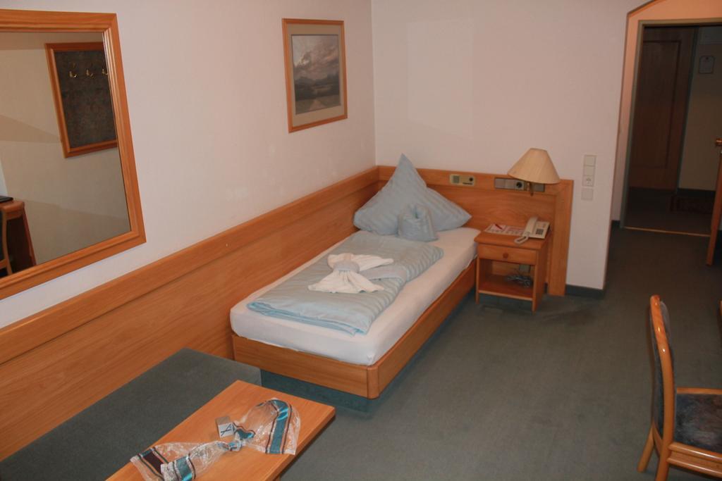 باد اندورف Landgasthaus & Hotel Kurfer Hof الغرفة الصورة
